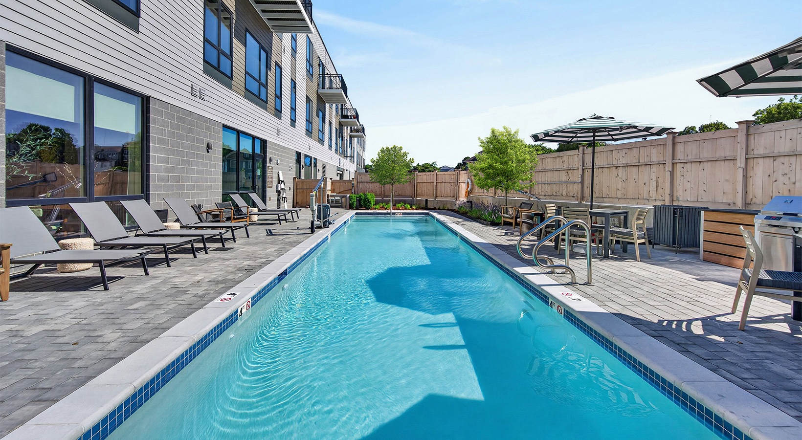 Luxury Salem 2BR Apartment | Pool • Gym • Parking photo 5