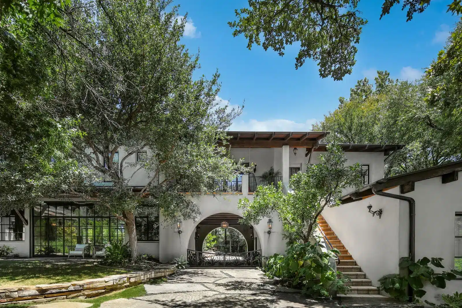 6 Bedroom Luxury Close To Telsa Gig Texas photo 3